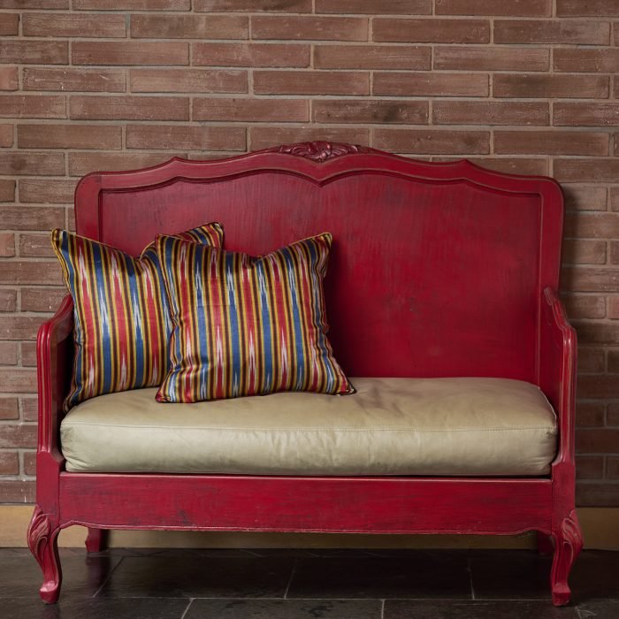 cojin-seda-estampada-2-sale-fcf94fea-52fd-44d4-bb0e-f45560c8b7e8