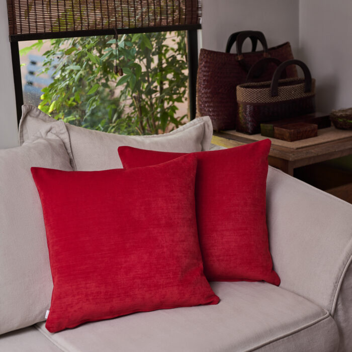 cojin-terciopelo-rojo-50x50-sale-ed4501ff-4bf4-4309-a3b6-da5a416e519c